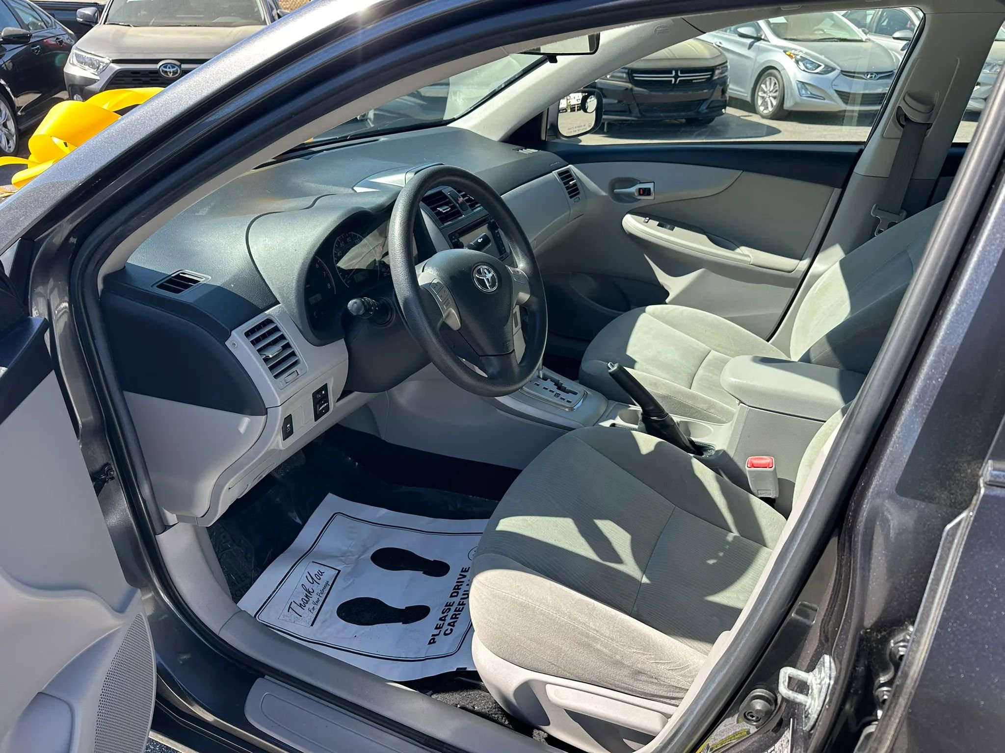 Used 2013 Toyota Corolla LE w/ Premium Pkg image 14