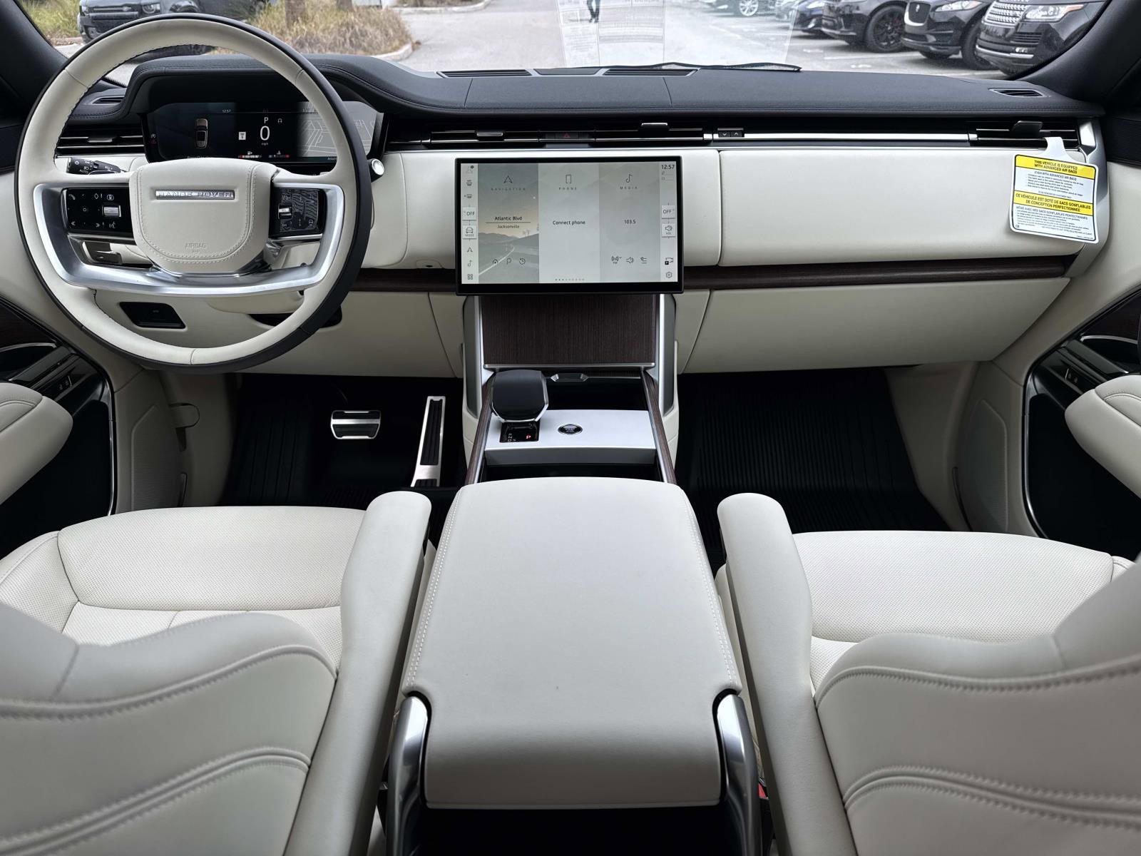 Used 2026 Land Rover Range Rover SE image 16