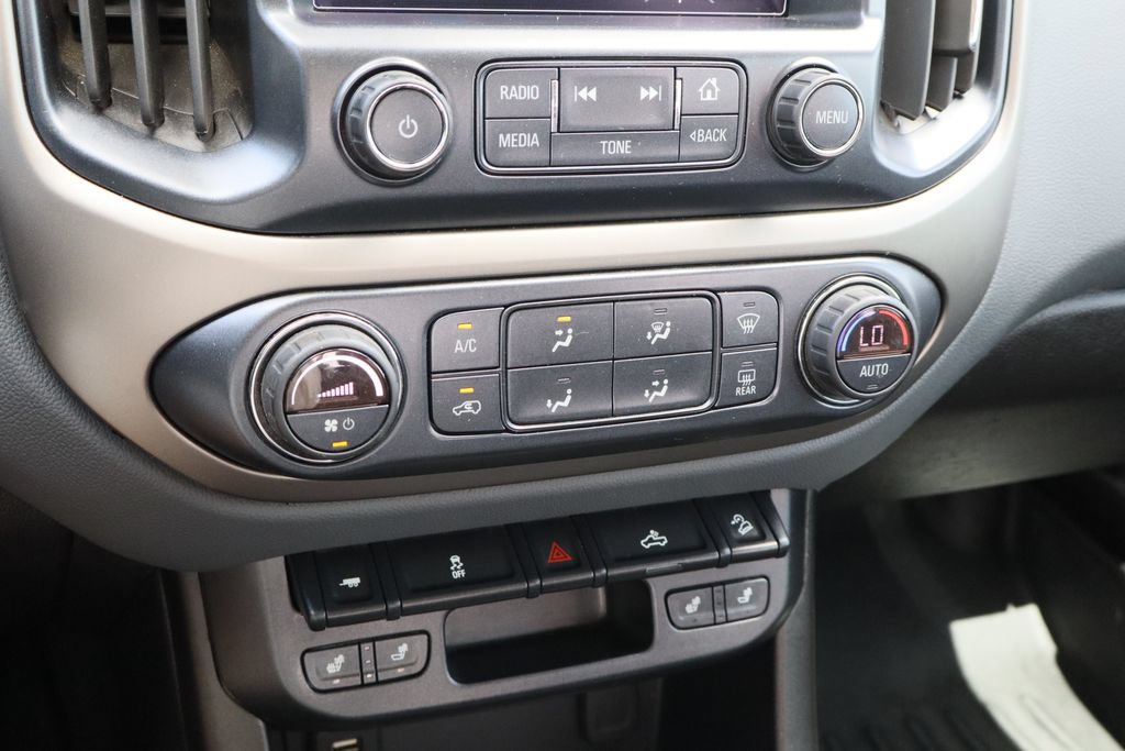 Used 2018 Chevrolet Colorado Z71 AWD/4WD image 18