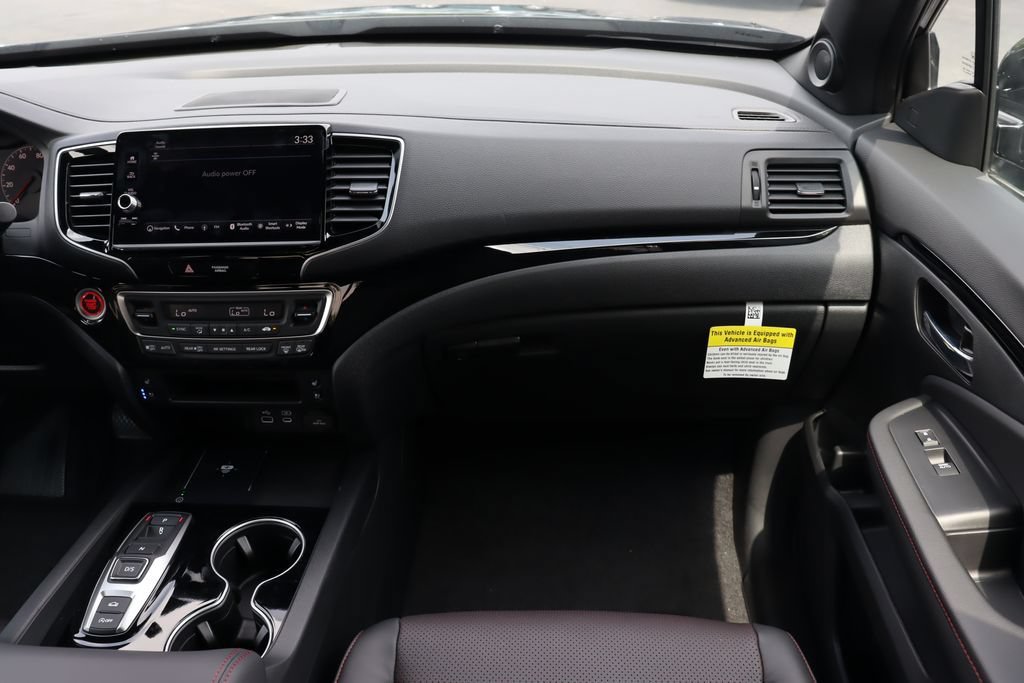 New 2026 Honda Ridgeline Black Edition image 15