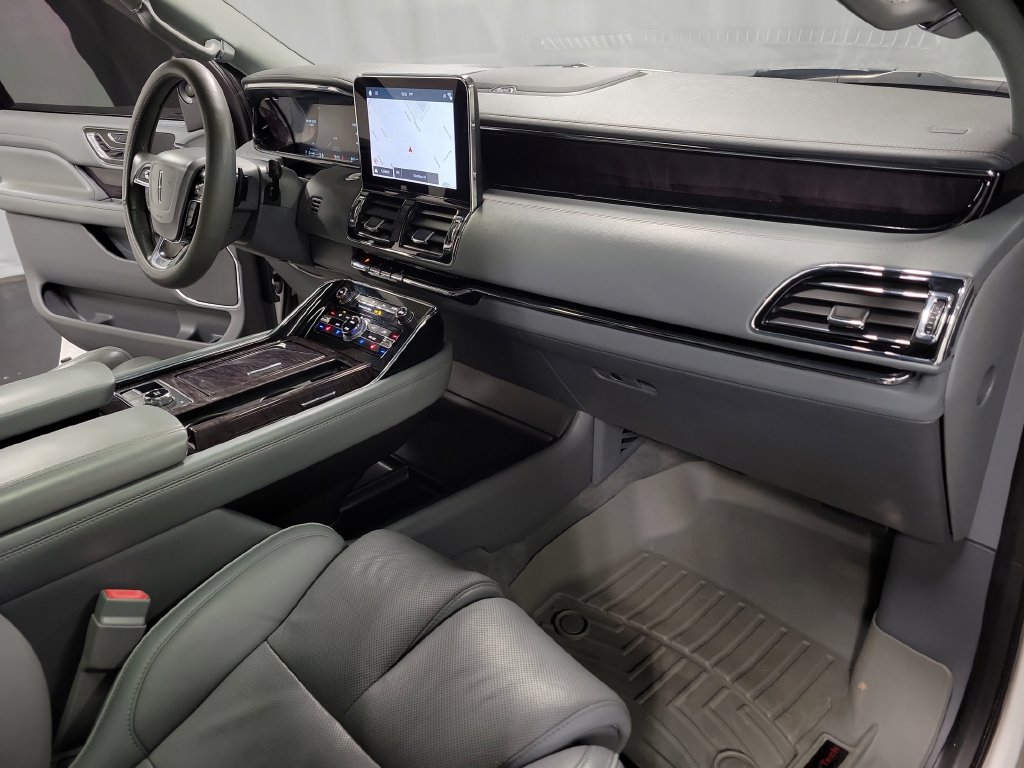 Used 2019 Lincoln Navigator Reserve AWD/4WD image 36