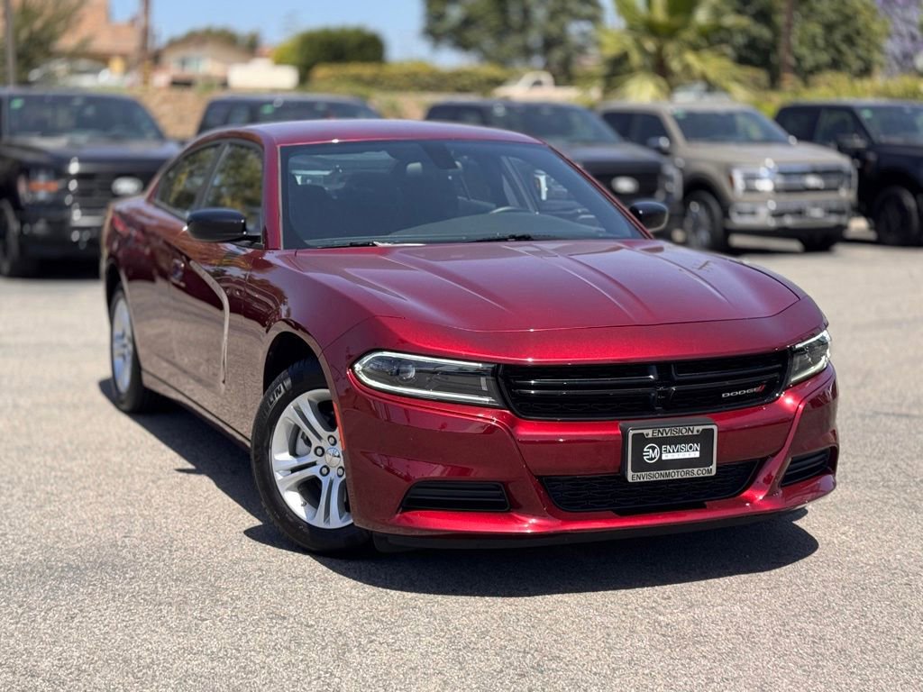 Used 2023 Dodge Charger SXT RWD image 2