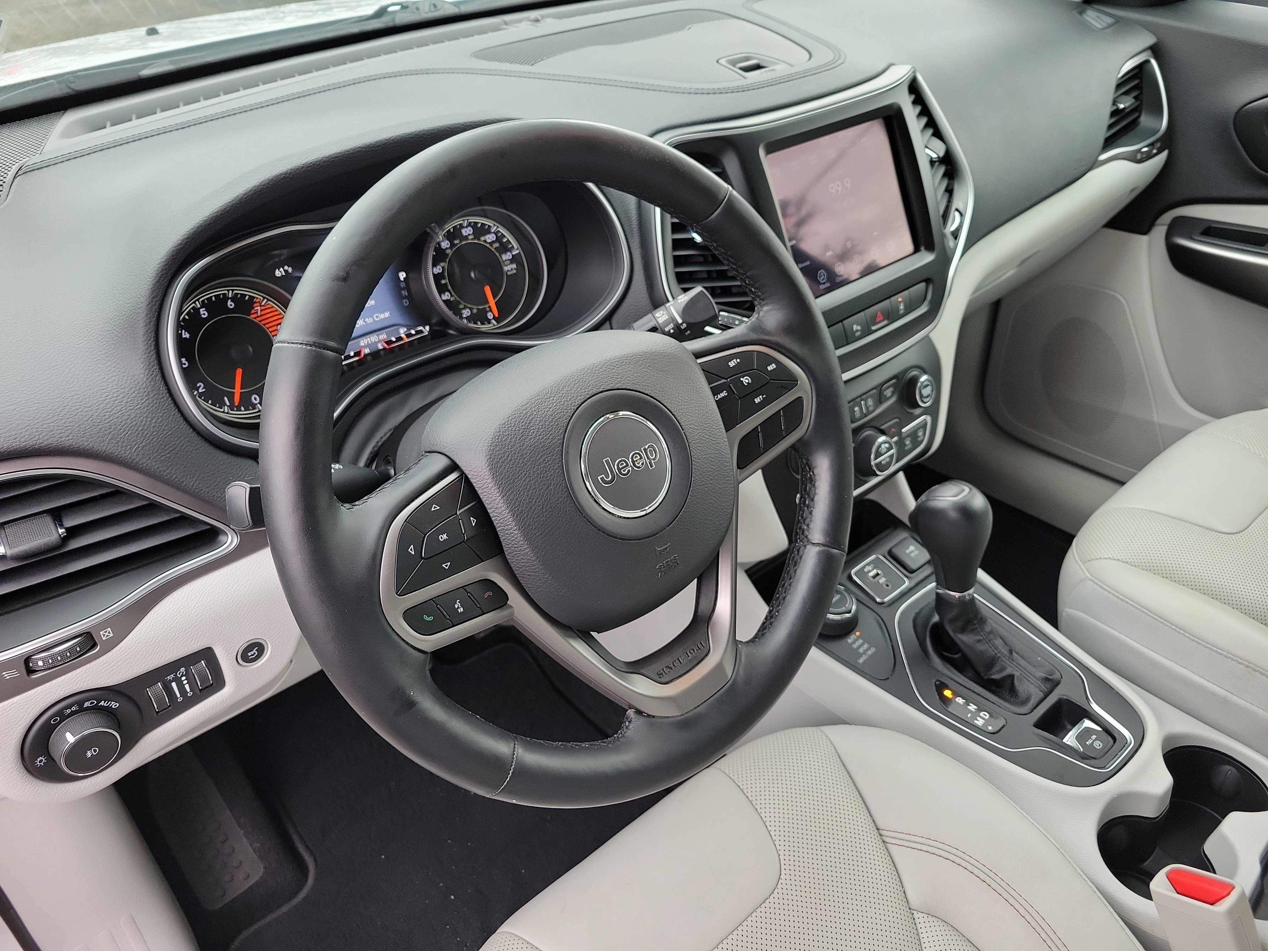 Used 2021 Jeep Cherokee Latitude Lux w/ Sun & Sound Group image 24