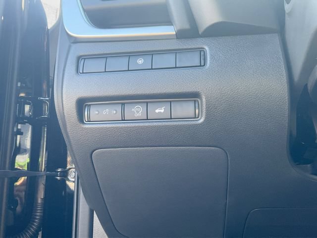 New 2026 Nissan Rogue SV AWD/4WD image 19