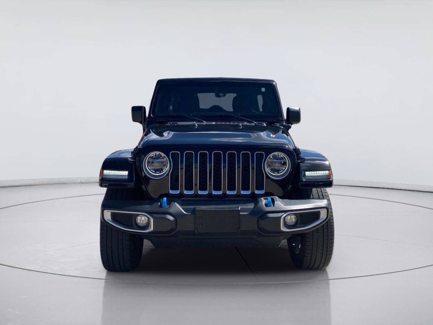 Used 2022 Jeep Wrangler Unlimited Sahara w/ Cold Weather Group AWD/4WD image 9