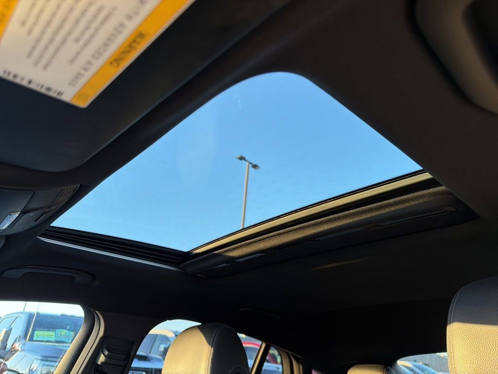 Used 2019 Mercedes-Benz GLC 300 4MATIC Coupe image 16