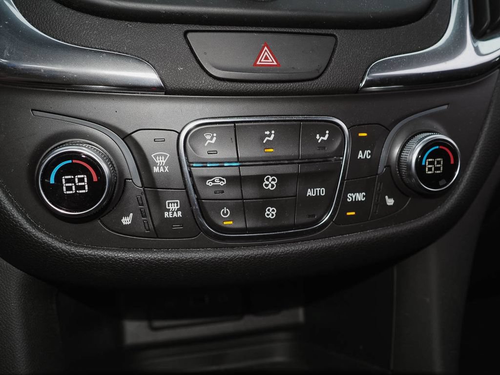 Used 2019 Chevrolet Equinox LT AWD/4WD image 13