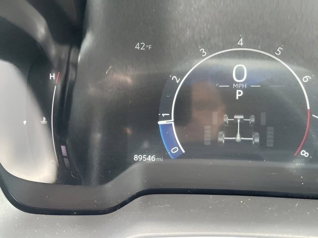 Used 2023 Toyota Corolla Cross XLE w/ Convenience Package image 20