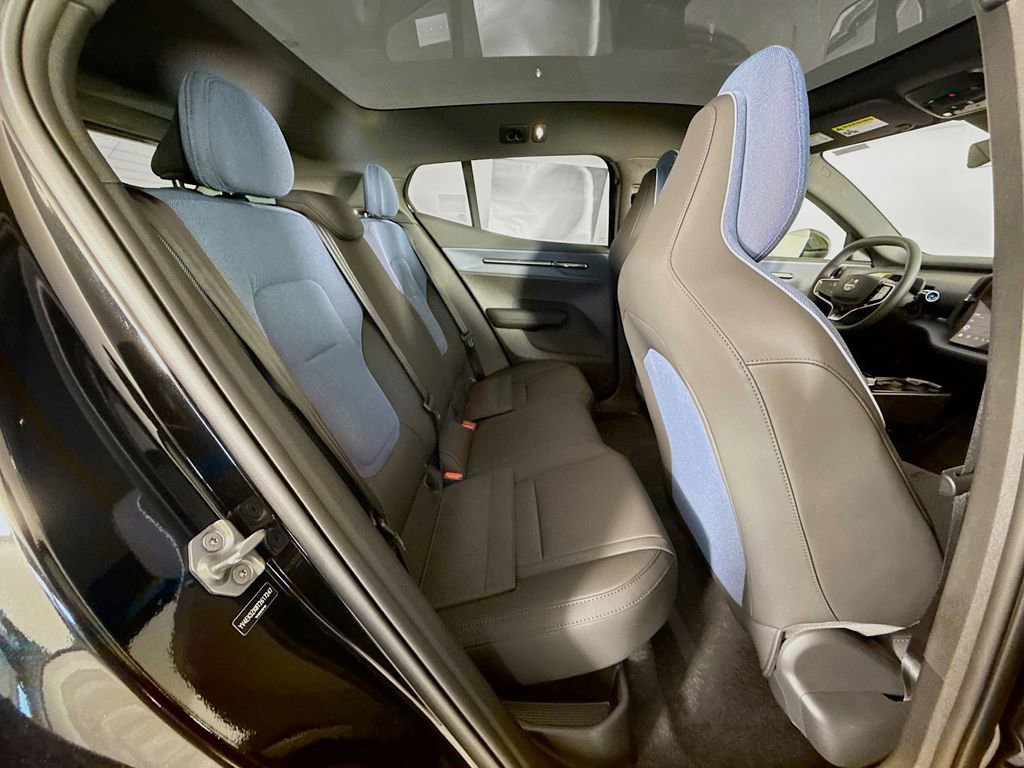 New 2026 Volvo EX30 Plus w/ Climate Package AWD/4WD image 27