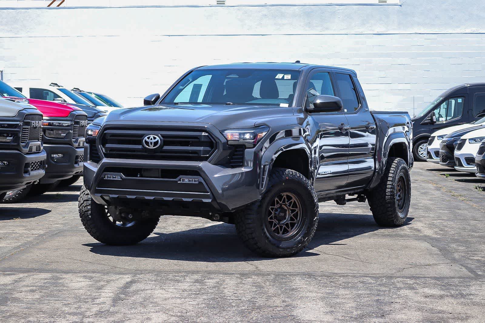 Used 2024 Toyota Tacoma SR5 RWD video 1