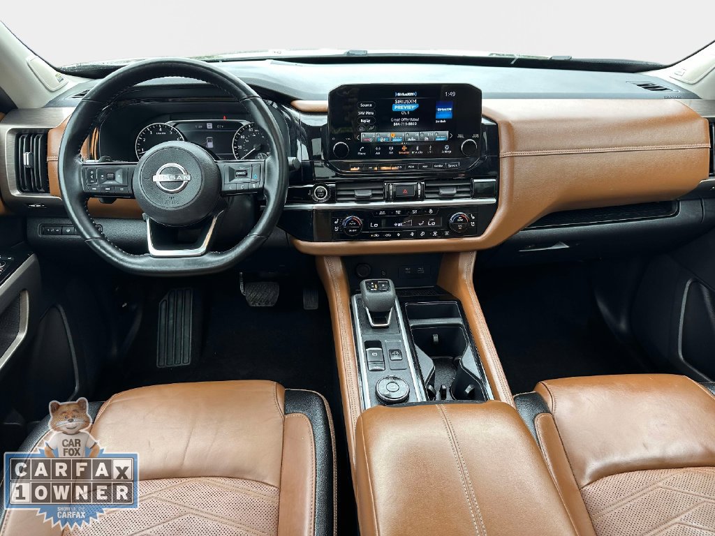 Used 2023 Nissan Pathfinder Platinum w/ Black Appearance Package AWD/4WD image 17