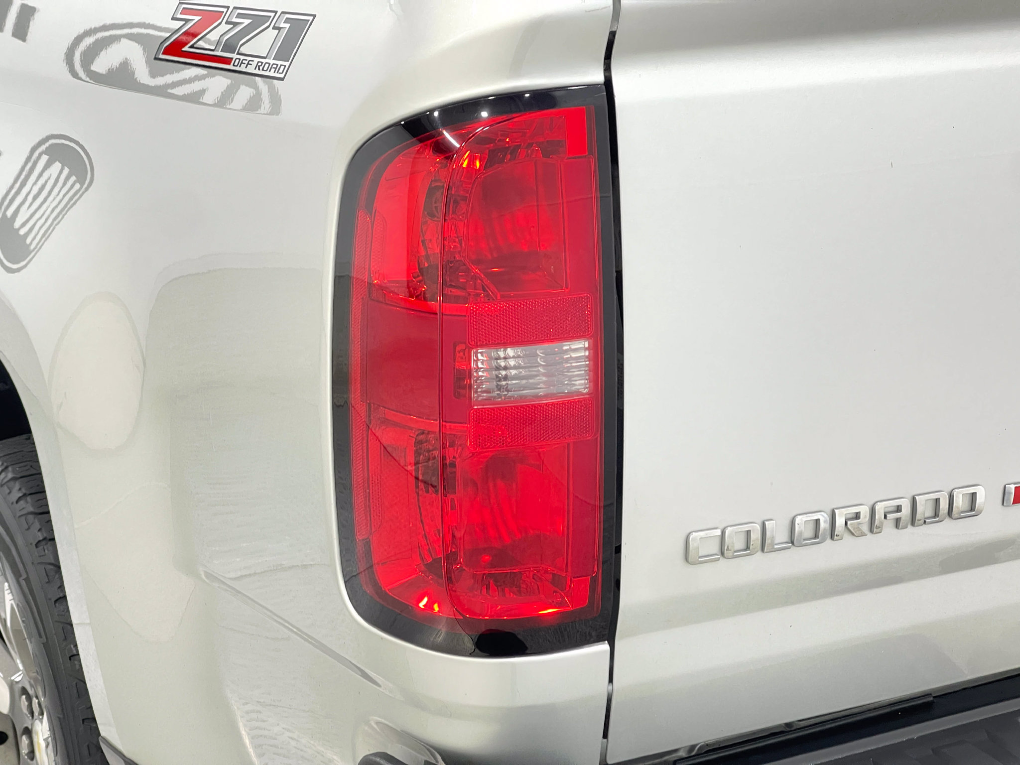 Used 2017 Chevrolet Colorado Z71 AWD/4WD image 29