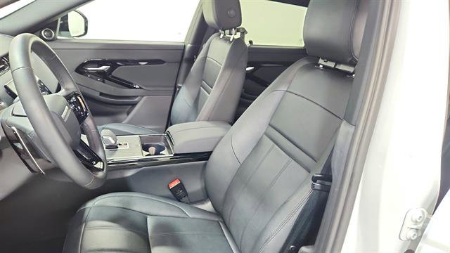 Used 2024 Land Rover Range Rover Evoque Dynamic SE image 11