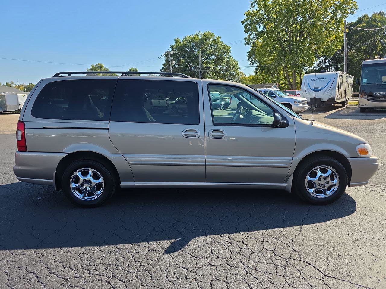 Used 2003 Oldsmobile Silhouette GLS image 21