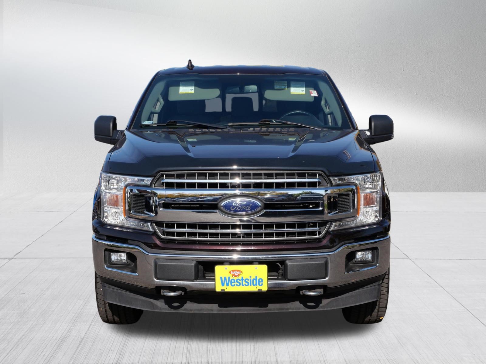 Used 2018 Ford F150 XLT w/ Equipment Group 302A Luxury AWD/4WD image 2