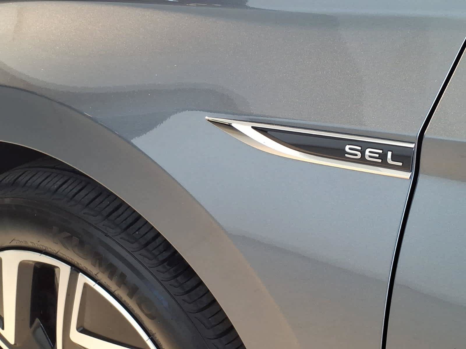 Used 2023 Volkswagen Jetta SEL FWD image 8