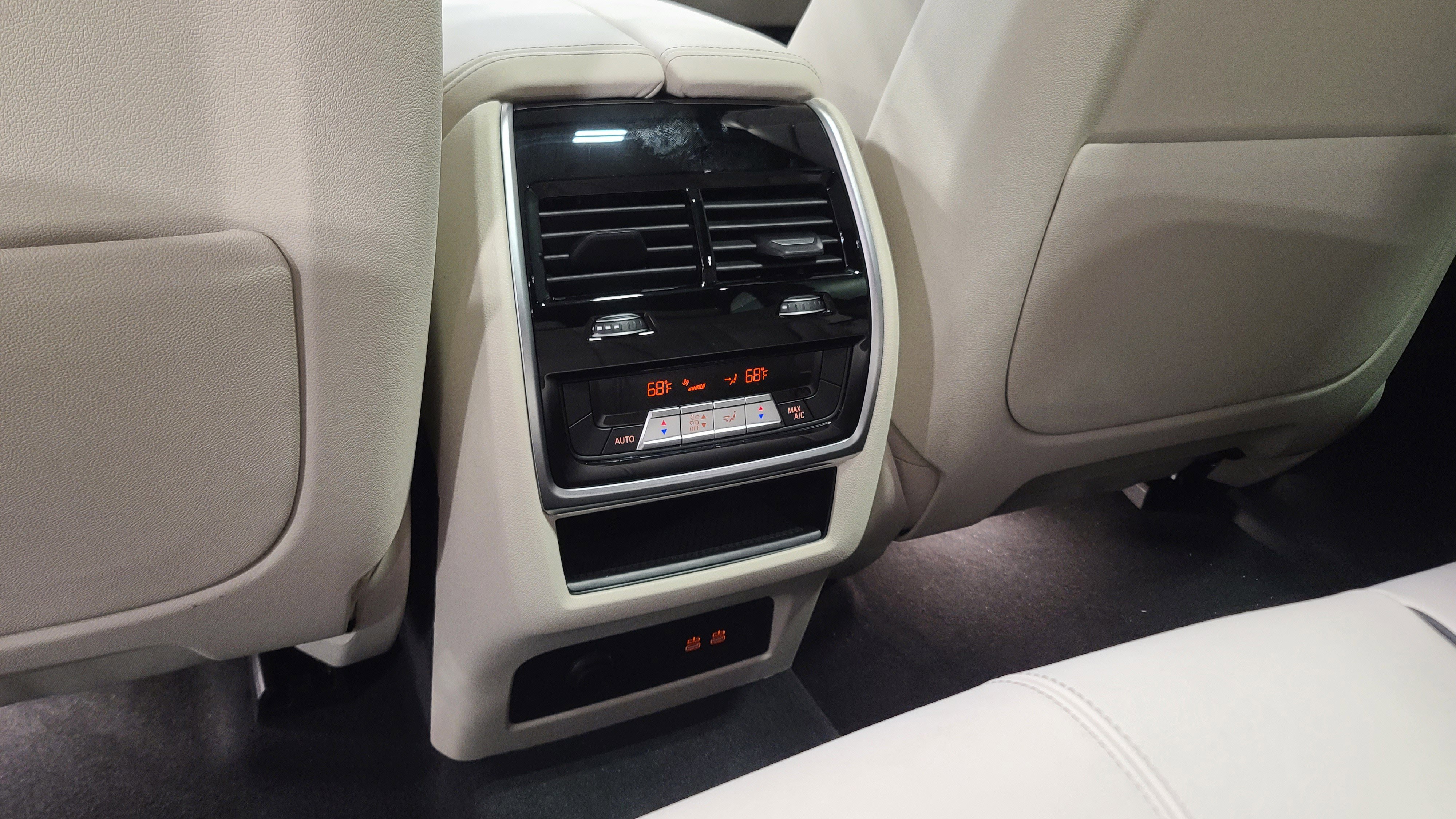 New 2026 BMW X5 xDrive40i w/ M Sport Package image 30