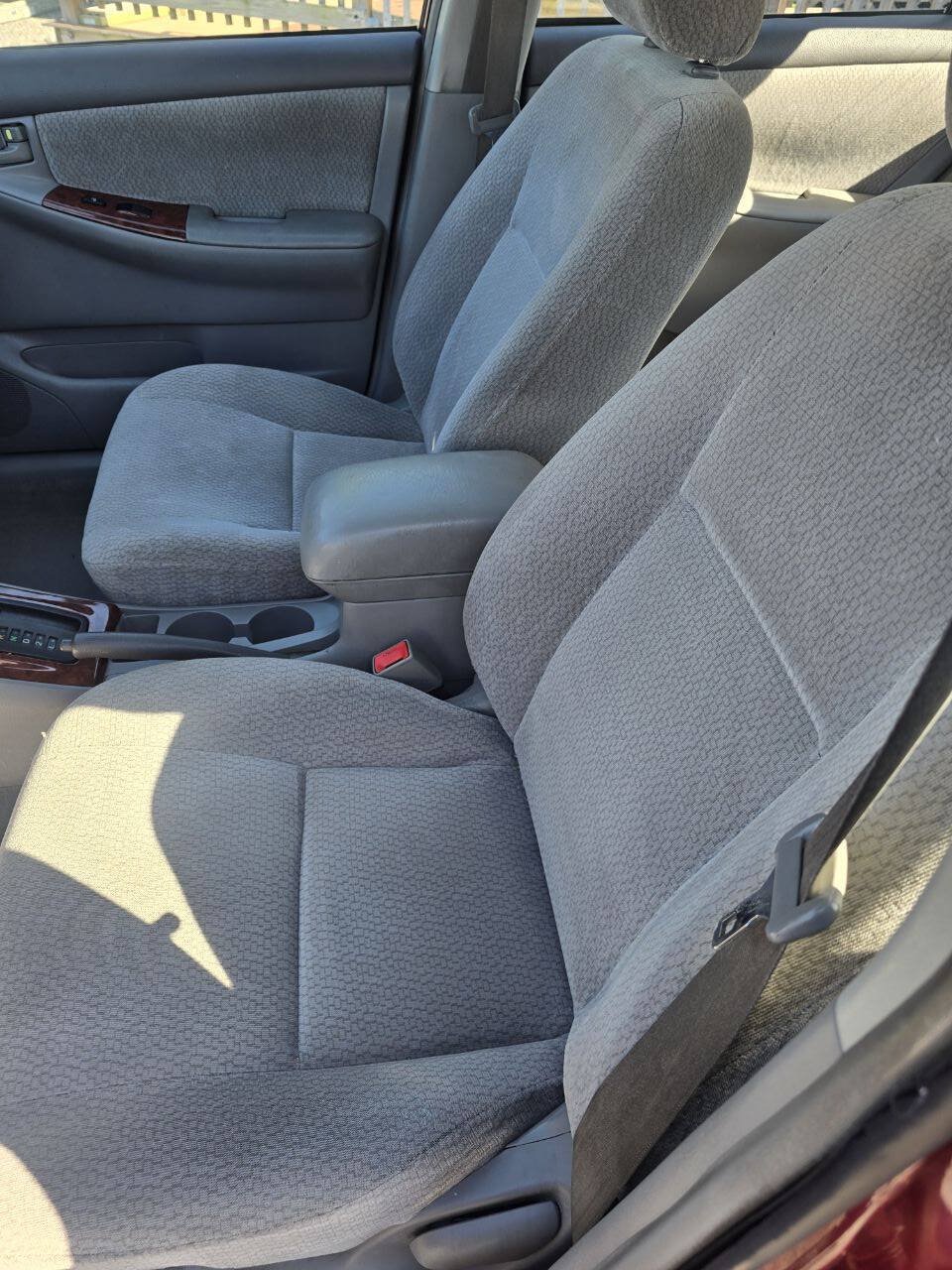Used 2003 Toyota Corolla LE FWD image 16