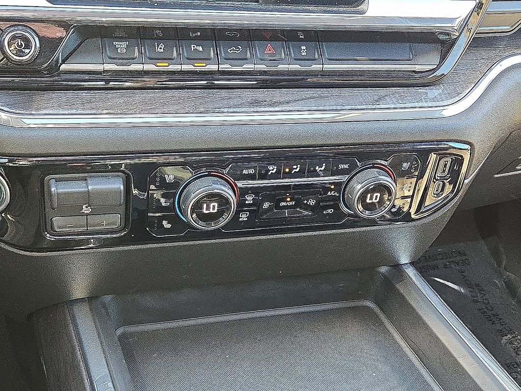 Used 2024 Chevrolet Silverado 3500 LTZ w/ LTZ Convenience Package image 30