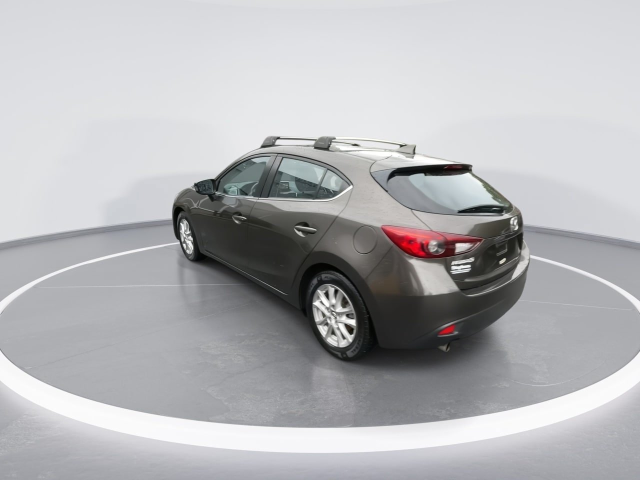 Used 2016 MAZDA MAZDA3 i Touring w/ Popular Equipment Package FWD image 6