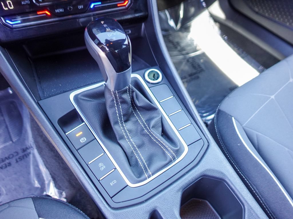 Certified 2025 Volkswagen Jetta Sport FWD image 20