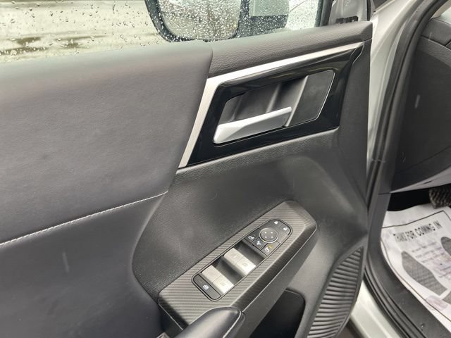 Used 2024 Mitsubishi Outlander SE AWD/4WD image 17