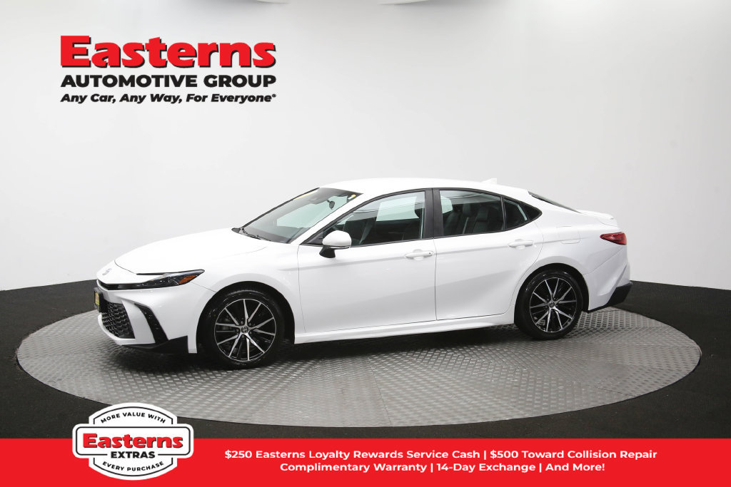 Used 2025 Toyota Camry SE FWD image 57