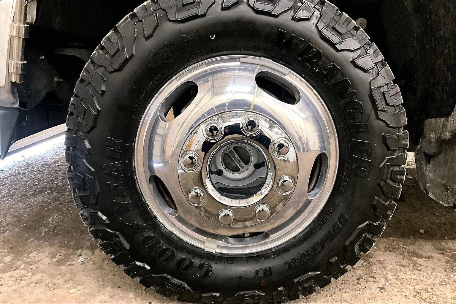 Used 2008 Ford F350 Lariat image 9