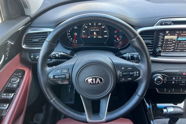 Used 2018 Kia Sorento SX image 16