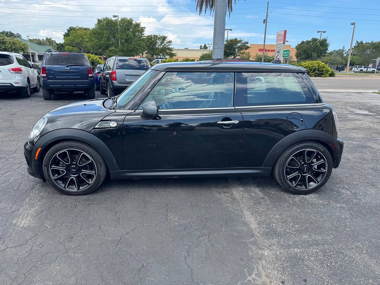 Used 2013 MINI Cooper Hardtop FWD image 4