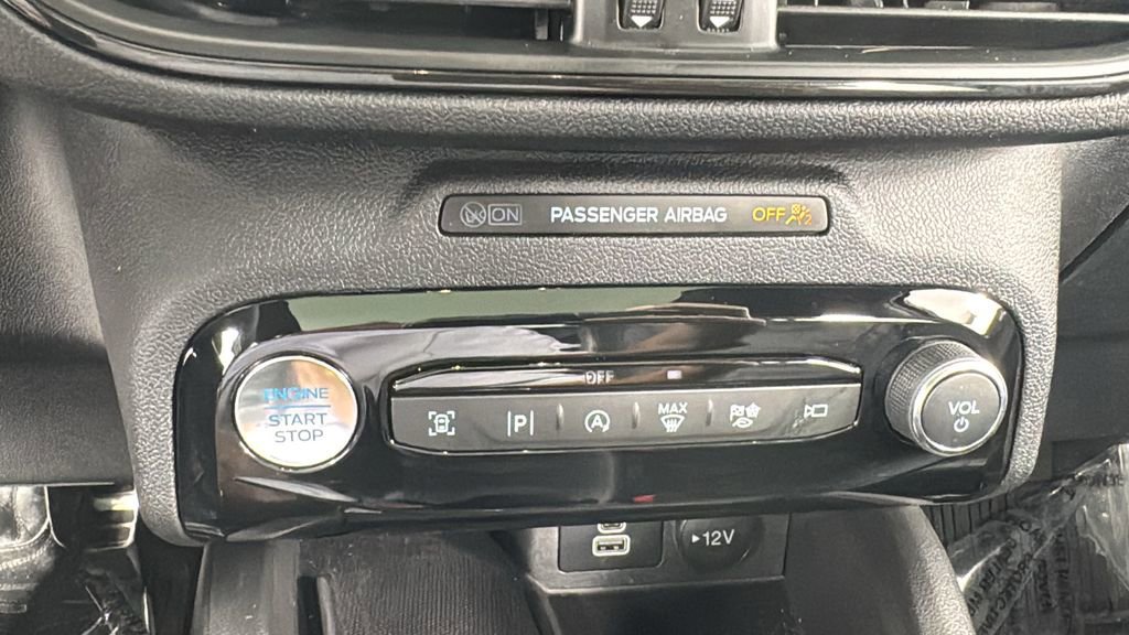 Used 2024 Ford Escape ST-Line Elite w/ Premium Technology Package image 27