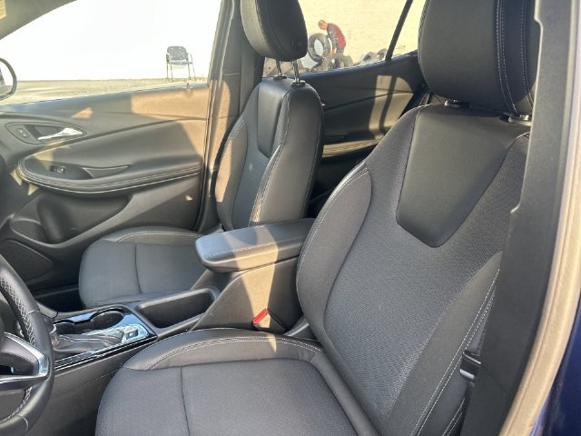 Used 2023 Buick Encore GX Select AWD/4WD image 21