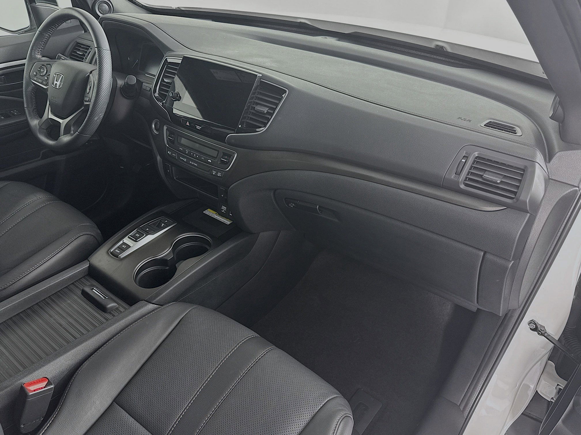 Certified 2023 Honda Passport TrailSport image 29