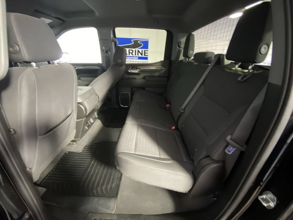 Used 2023 Chevrolet Silverado 1500 LT AWD/4WD image 30