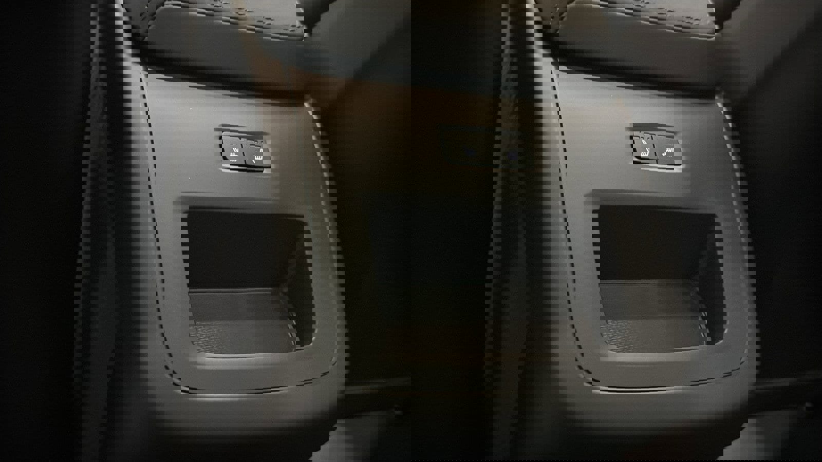 New 2026 Volvo XC60 T8 Ultra w/ Protection Package Premier image 28