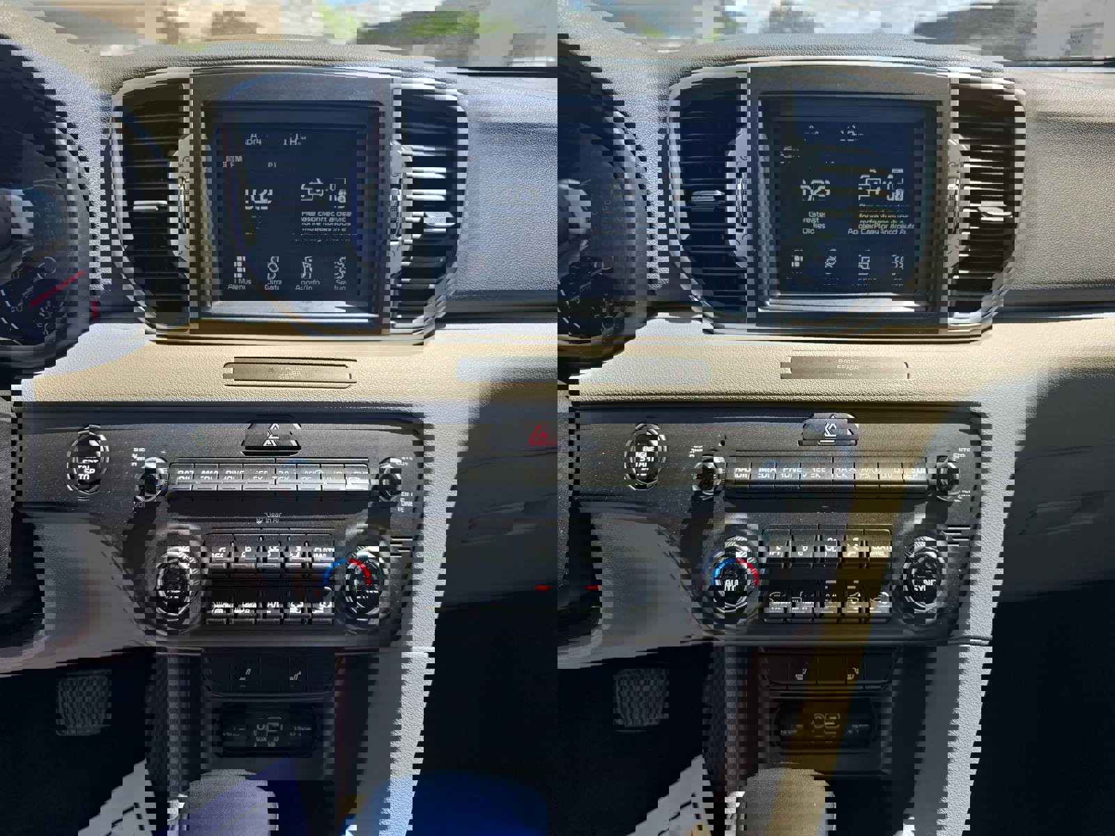 Used 2017 Kia Sportage EX image 22