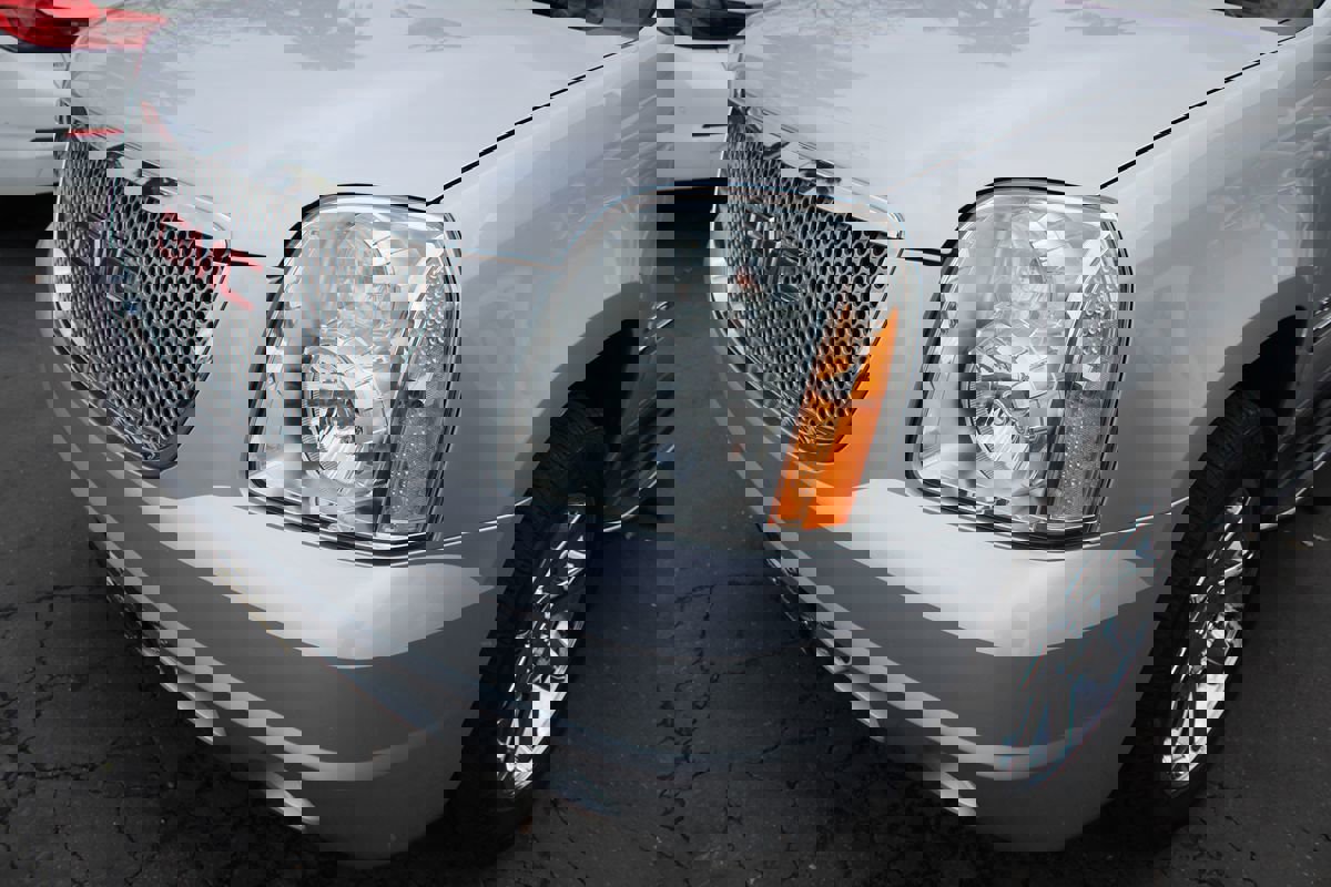 Used 2014 GMC Yukon XL Denali image 10