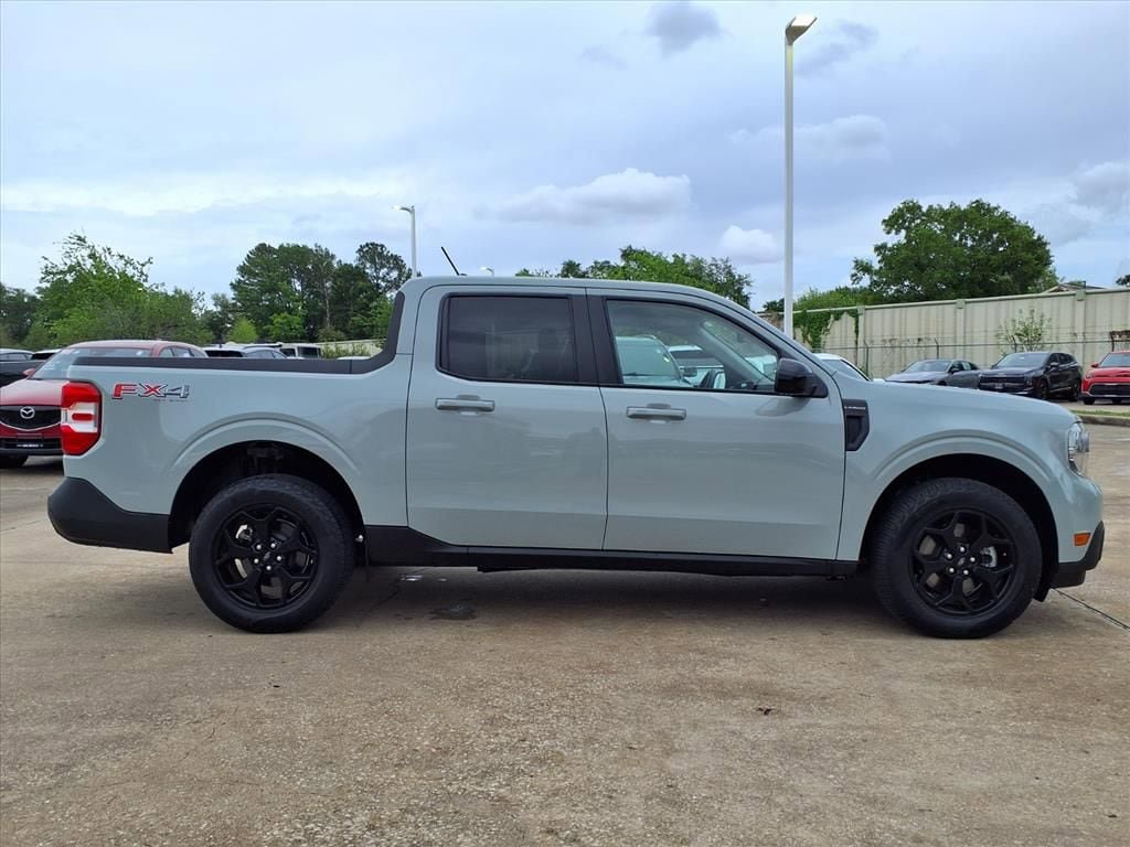 Used 2024 Ford Maverick Lariat w/ FX4 Off-Road Package AWD/4WD image 8