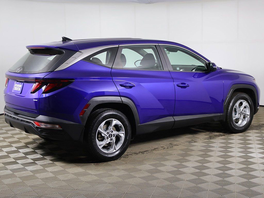 Used 2022 Hyundai Tucson SE image 9