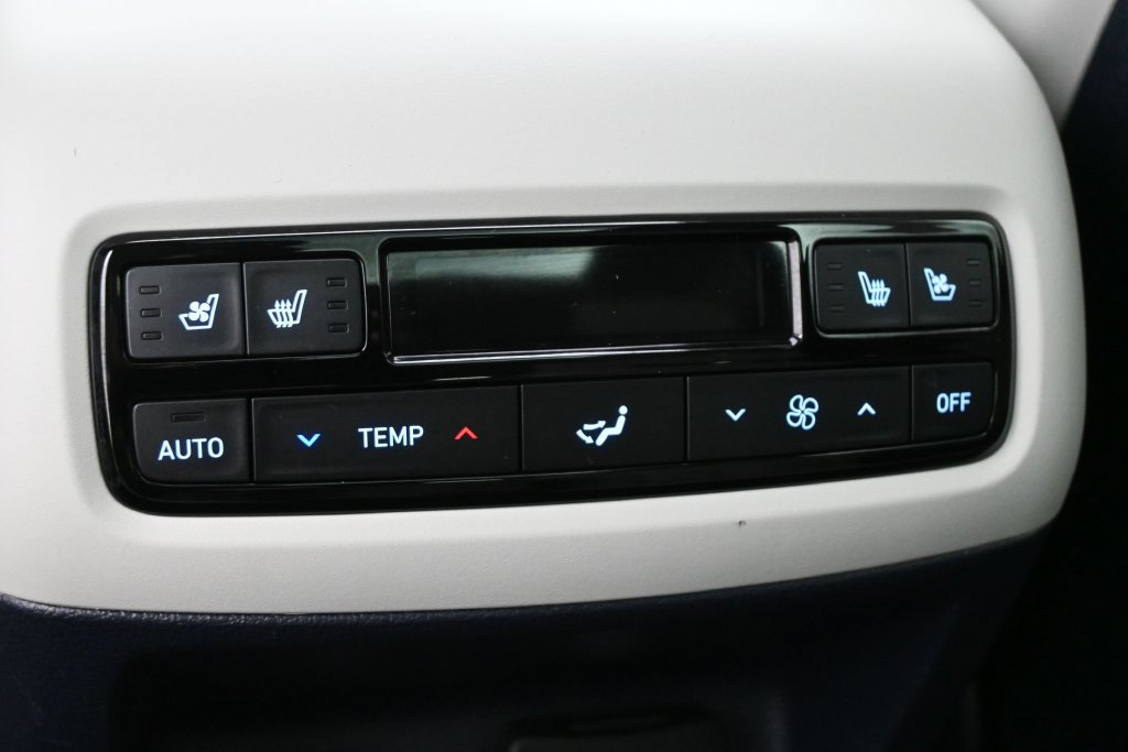 Used 2025 Hyundai Palisade Calligraphy FWD image 19