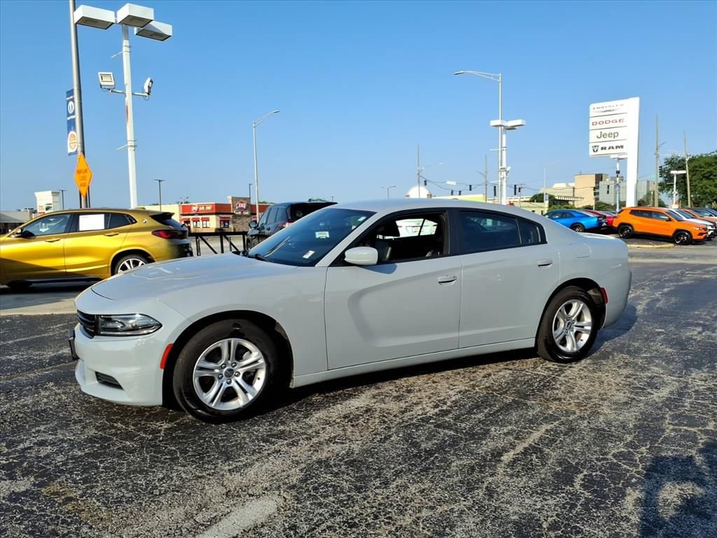 Certified 2021 Dodge Charger SXT w/ Leather Interior Group RWD image 4