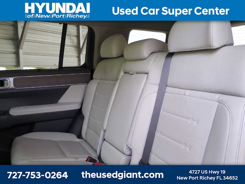Certified 2025 Hyundai Santa Fe Limited FWD image 16