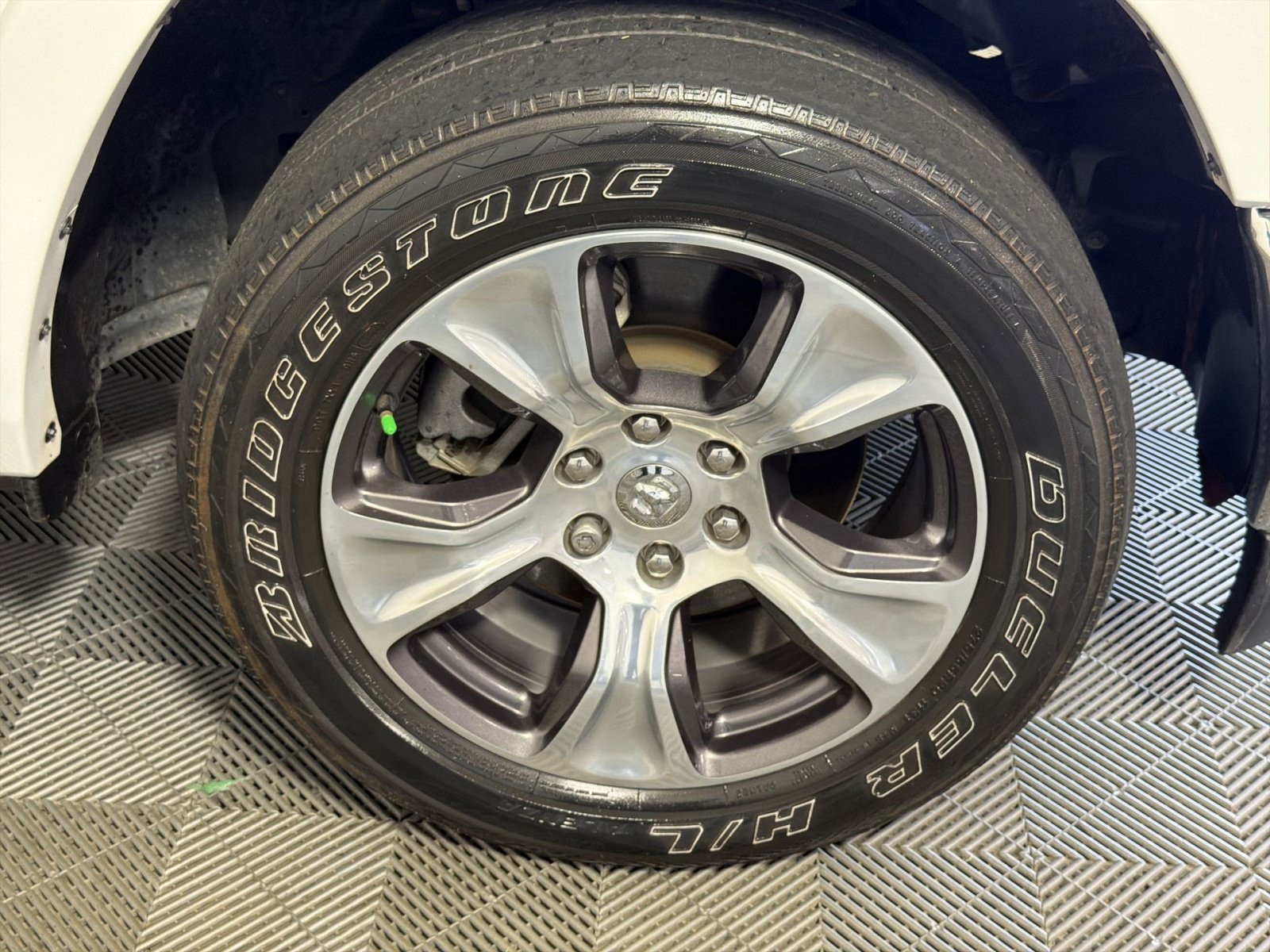 Used 2022 RAM 1500 Laramie AWD/4WD image 12