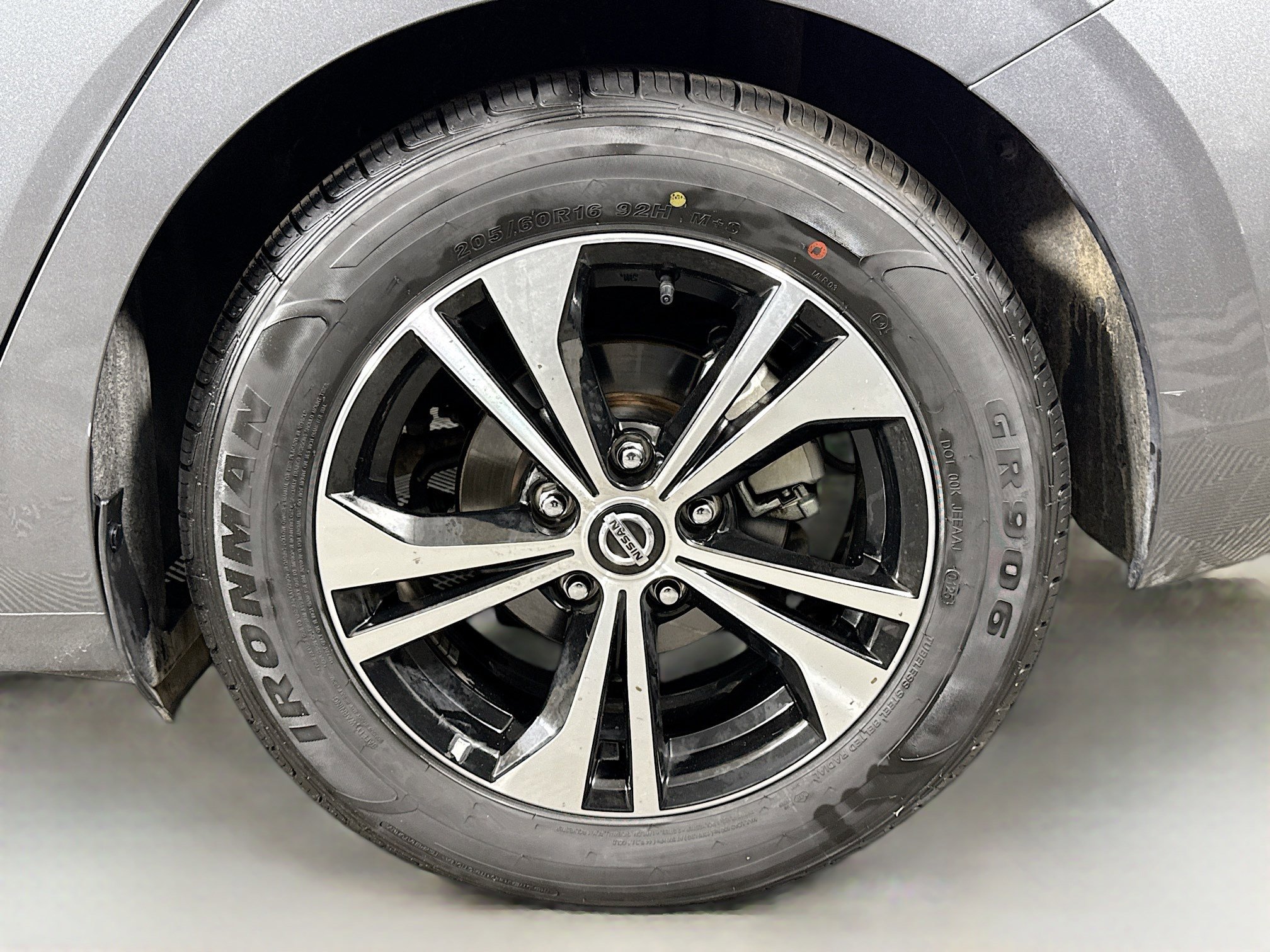 Used 2023 Nissan Sentra SV image 37