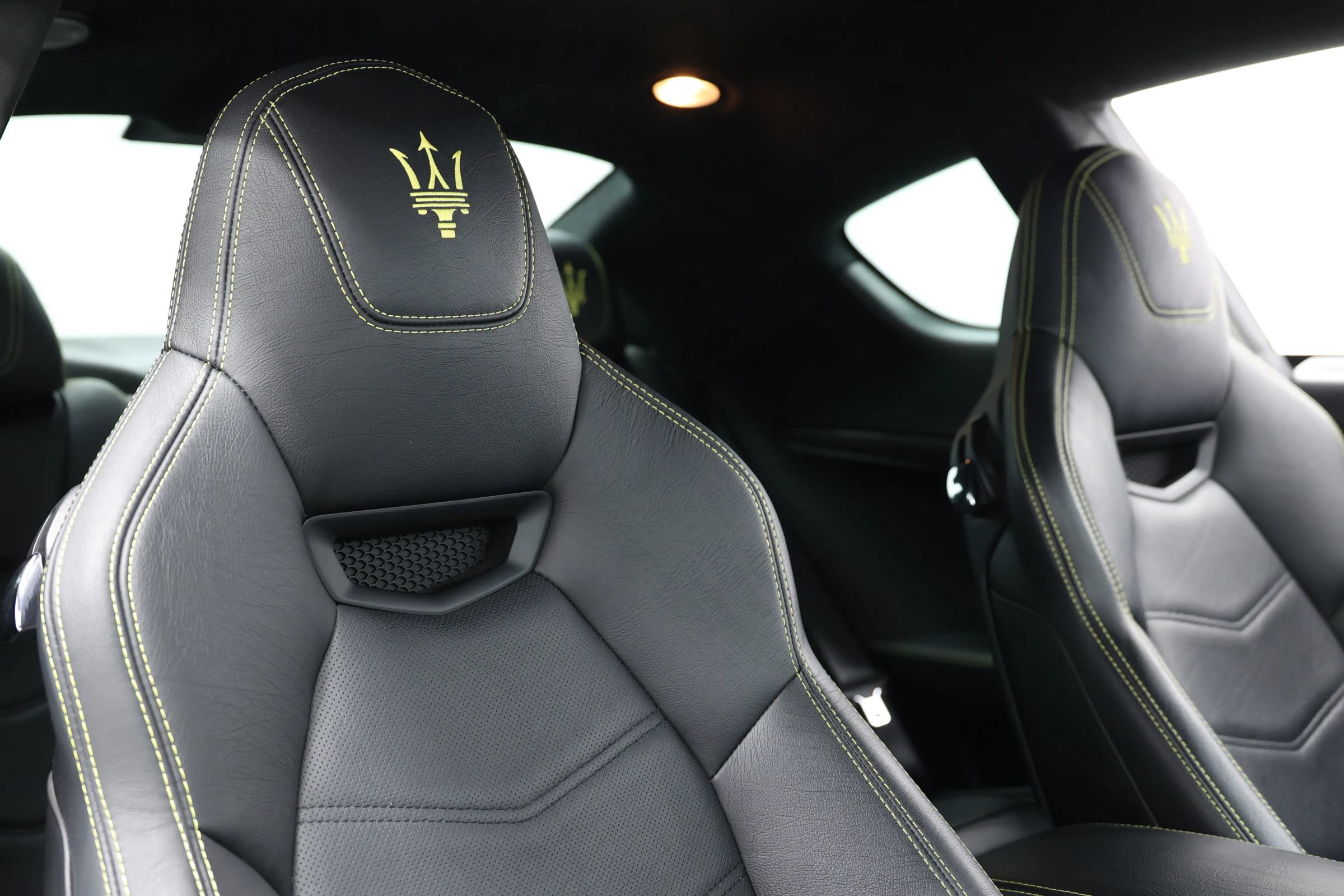 Used 2016 Maserati GranTurismo Sport RWD image 74