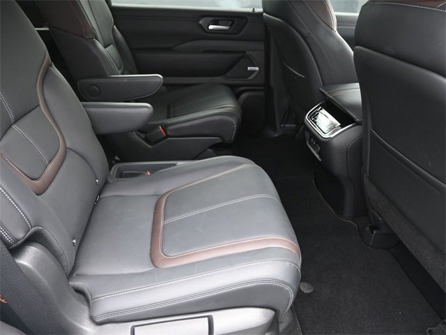 Used 2025 Nissan Armada SL w/ Captain's Chari Seat Package image 36