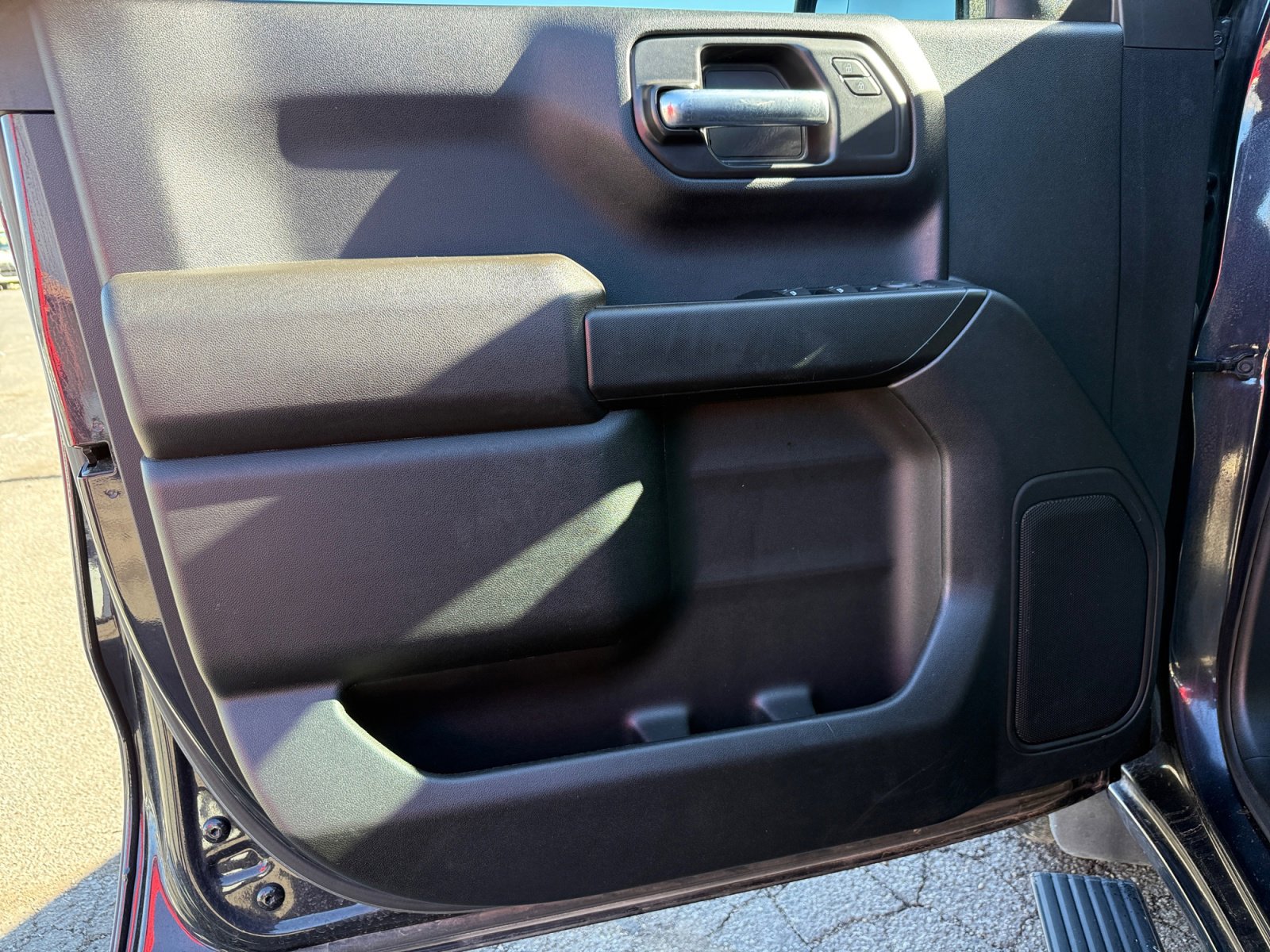 Used 2022 Chevrolet Silverado 1500 Custom image 14