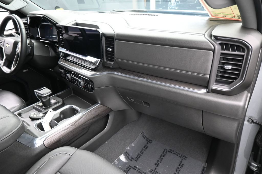 Used 2024 Chevrolet Silverado 1500 LTZ RWD image 50