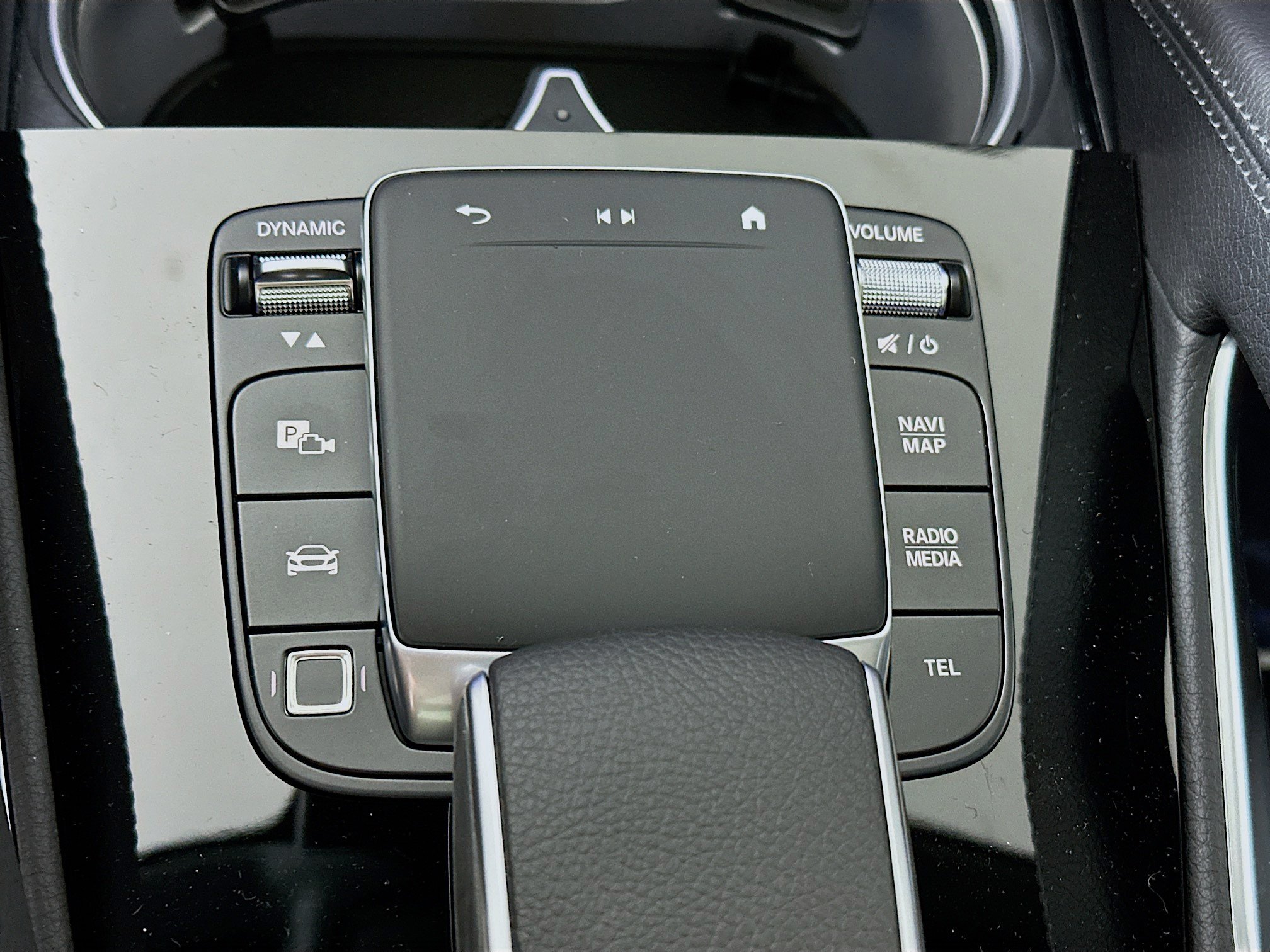 New 2026 Mercedes-Benz GLS 580 4MATIC image 17