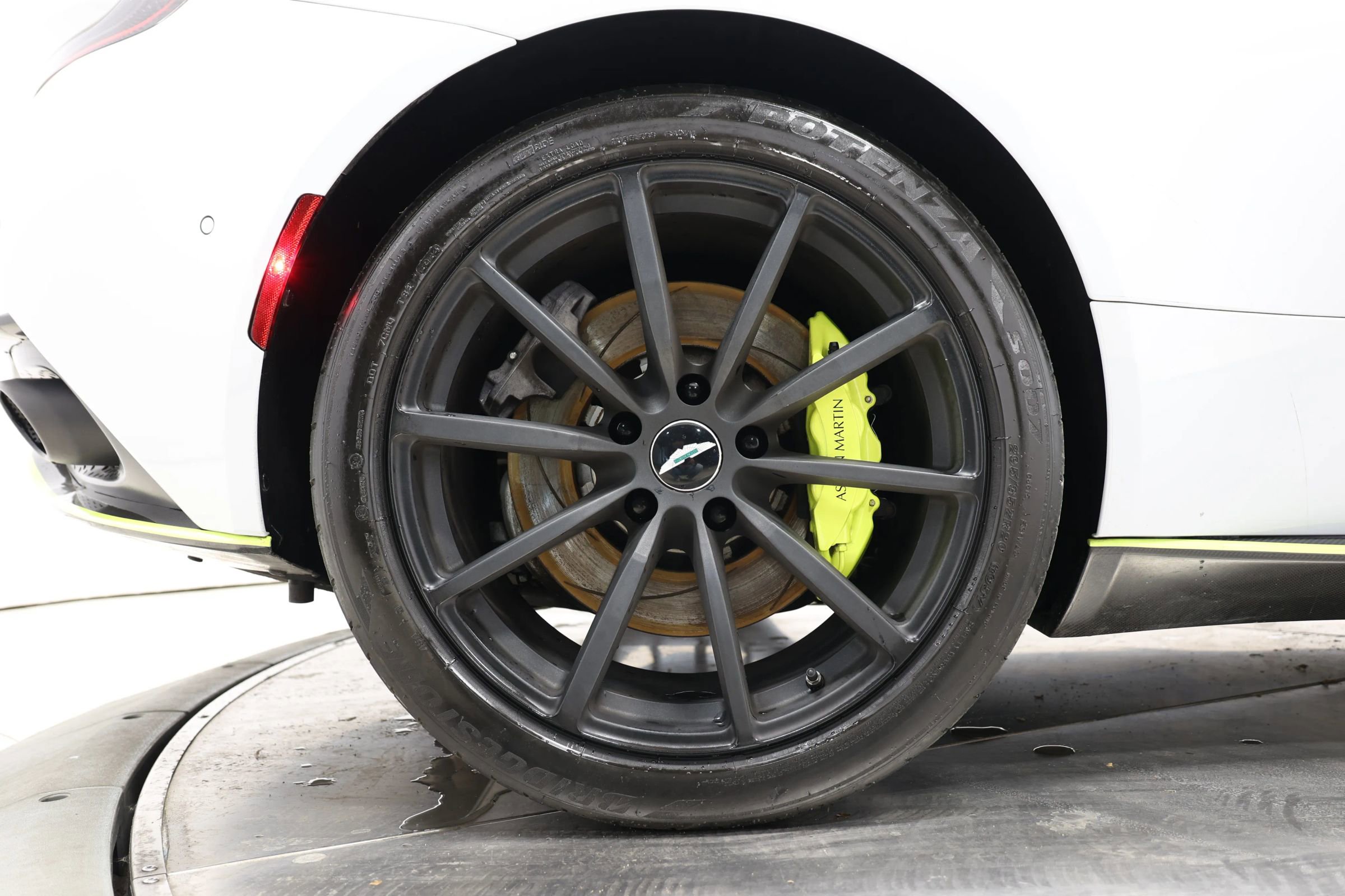 Used 2020 Aston Martin DB11 AMR image 85